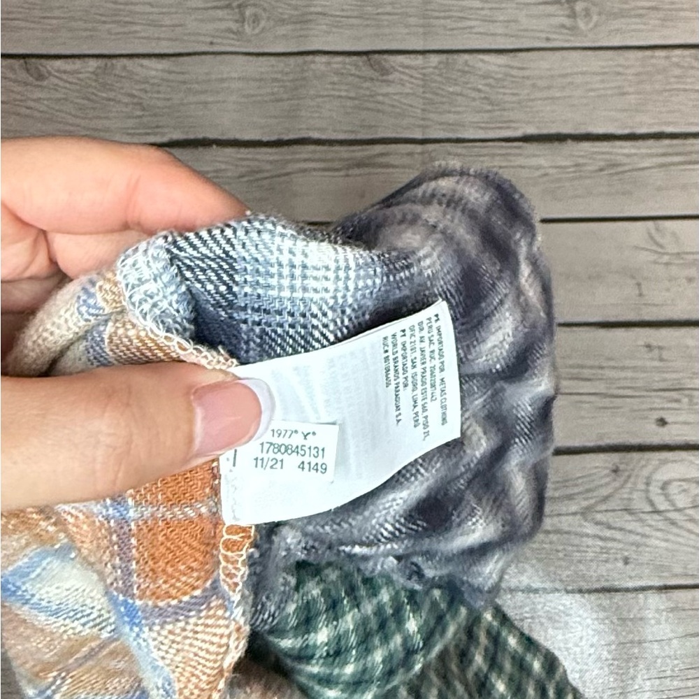 American Eagle Patchwork Flannel - image 4